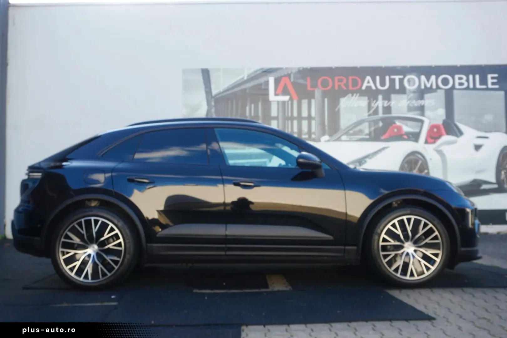PORSCHE Macan Electric 4 Panorama AHK LUFTFEDERUNG ACC