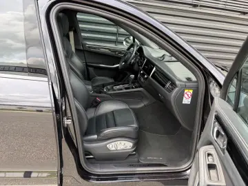 PORSCHE Macan  T -PANO-LUFT-ABGAS-PAS-1.HAND