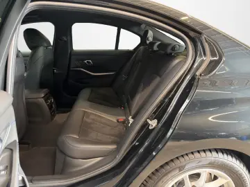 BMW 318i Limousine M Sport
