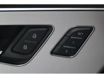 AUDI Q8 50 TDI quattro S-Line B&O Pano Matrix