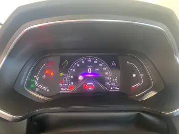 RENAULT CAPTUR 1.3 TCe MHEV 140CP Intens EDC