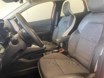 RENAULT CAPTUR 1.3 TCe MHEV 140CP Intens EDC
