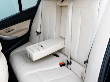 BMW Seria 3 320d xDrive Automat