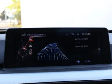 BMW Seria 3 320d xDrive Automat