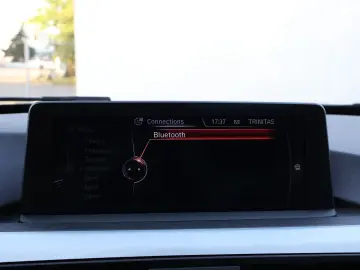 BMW Seria 3 320d xDrive Automat