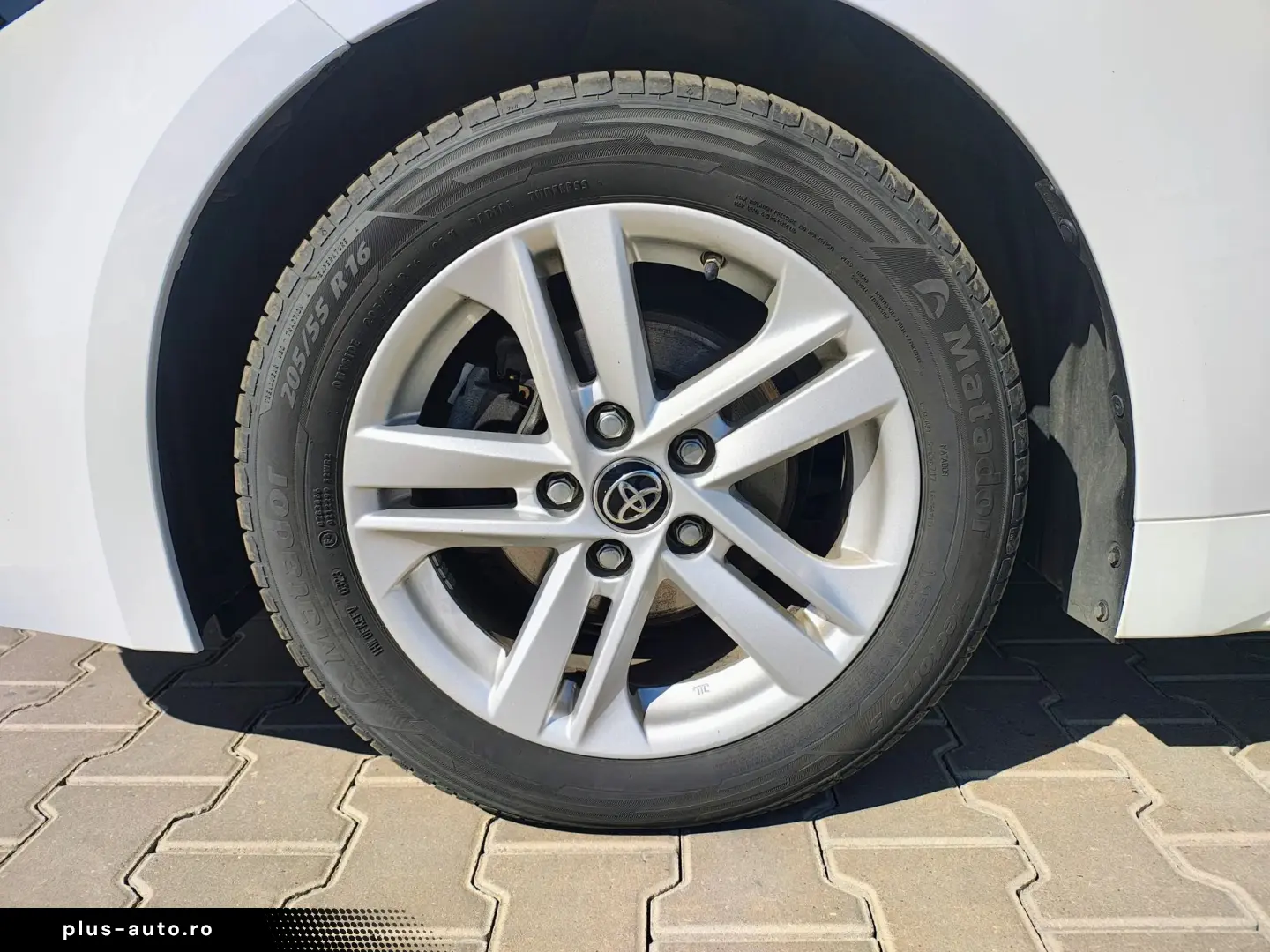 Toyota Corolla 1.8 HEV Business