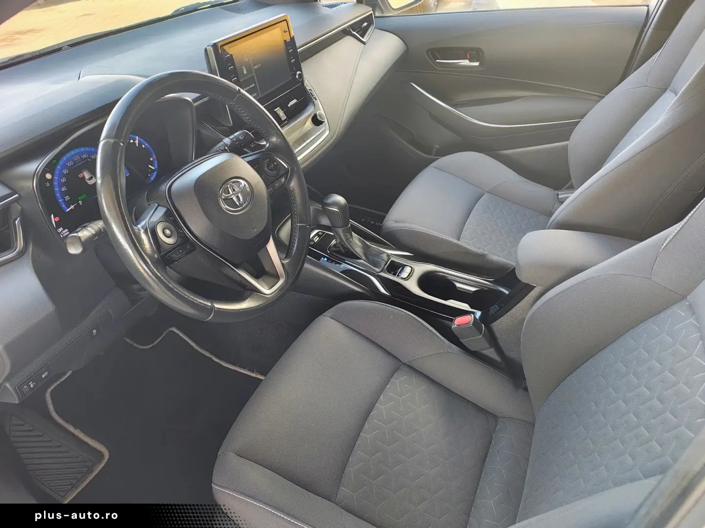 Toyota Corolla 1.8 HEV Business