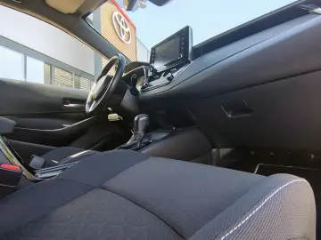 Toyota Corolla 1.8 HEV Business