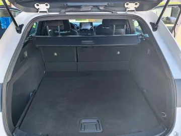 Toyota Corolla 1.8 HEV Business