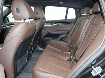 BMW X4 xDrive30i M SPORT PANO AHK LASER HUD KAMERA