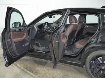 BMW X4 xDrive30i M SPORT PANO AHK LASER HUD KAMERA