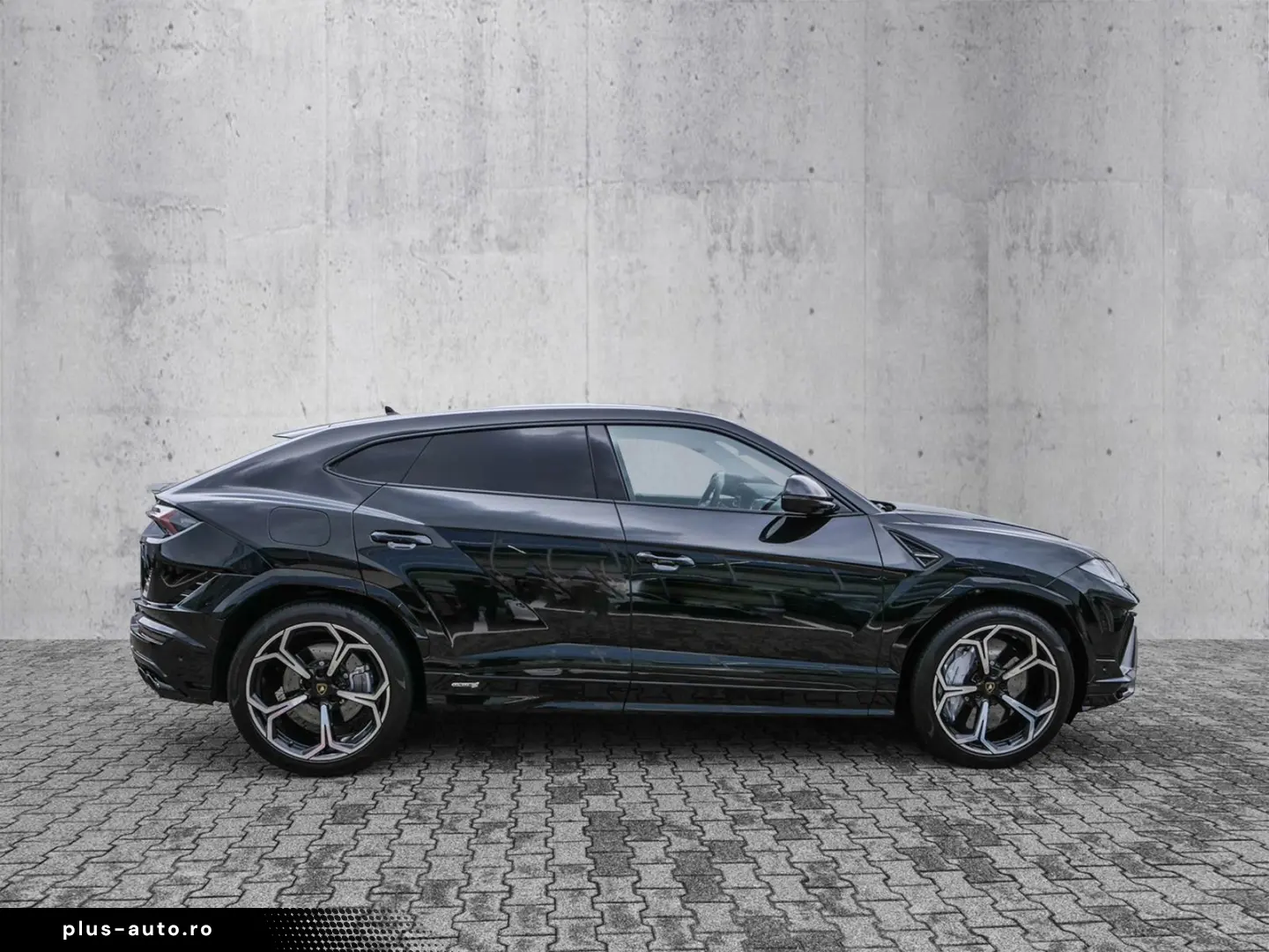 LAMBORGHINI Urus S Nero Helene  Park Assistance Package