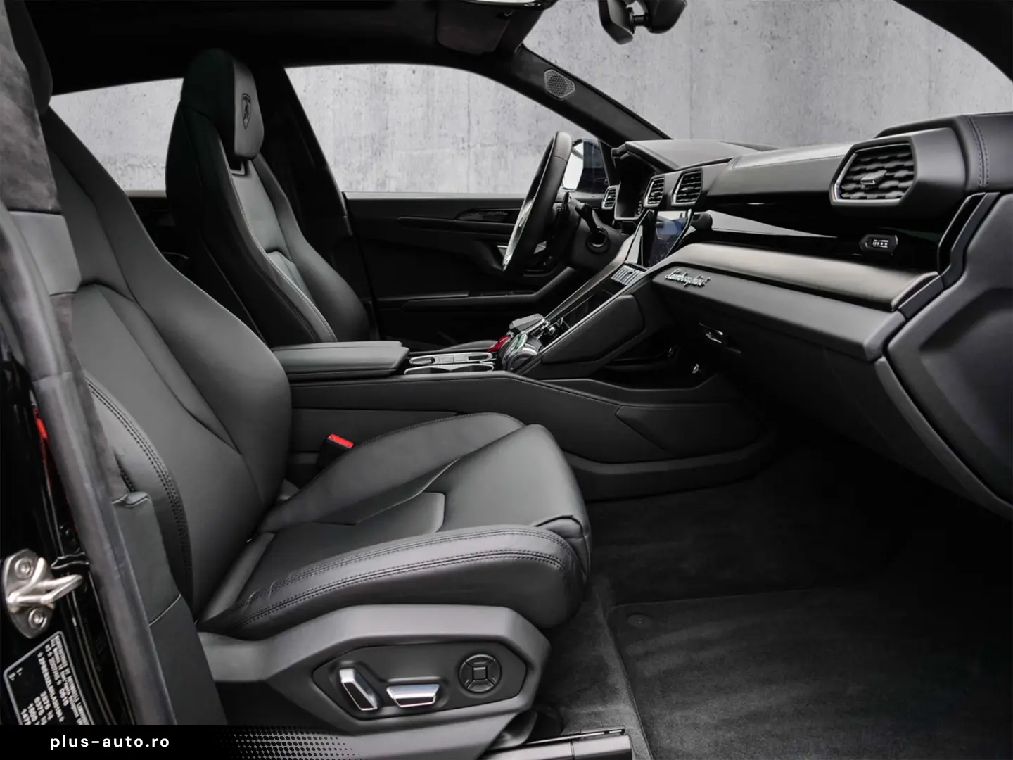 LAMBORGHINI Urus S Nero Helene  Park Assistance Package