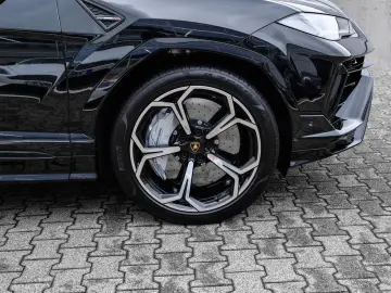 LAMBORGHINI Urus S Nero Helene  Park Assistance Package