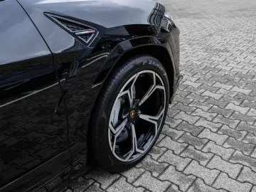LAMBORGHINI Urus S Nero Helene  Park Assistance Package