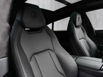 LAMBORGHINI Urus S Nero Helene  Park Assistance Package