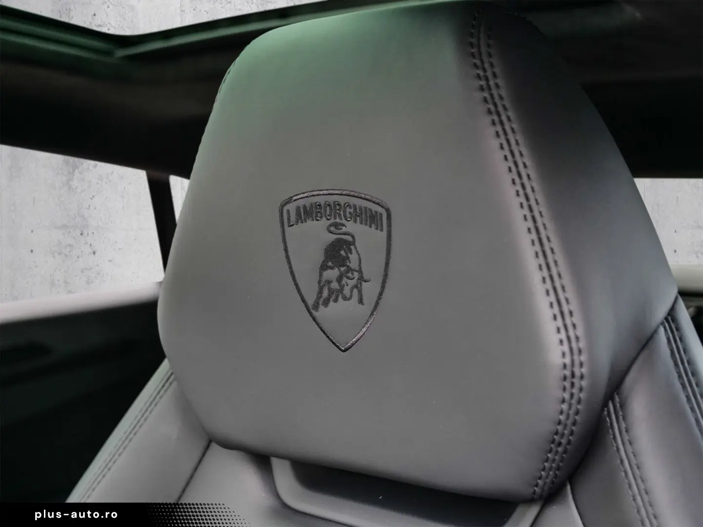 LAMBORGHINI Urus S Nero Helene  Park Assistance Package