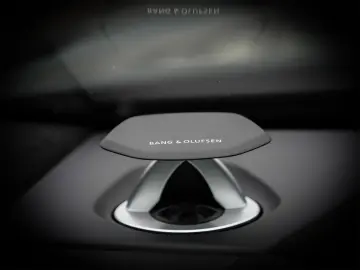 LAMBORGHINI Urus S Nero Helene  Park Assistance Package