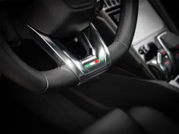 LAMBORGHINI Urus S Nero Helene  Park Assistance Package