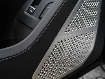 LAMBORGHINI Urus S Nero Helene  Park Assistance Package