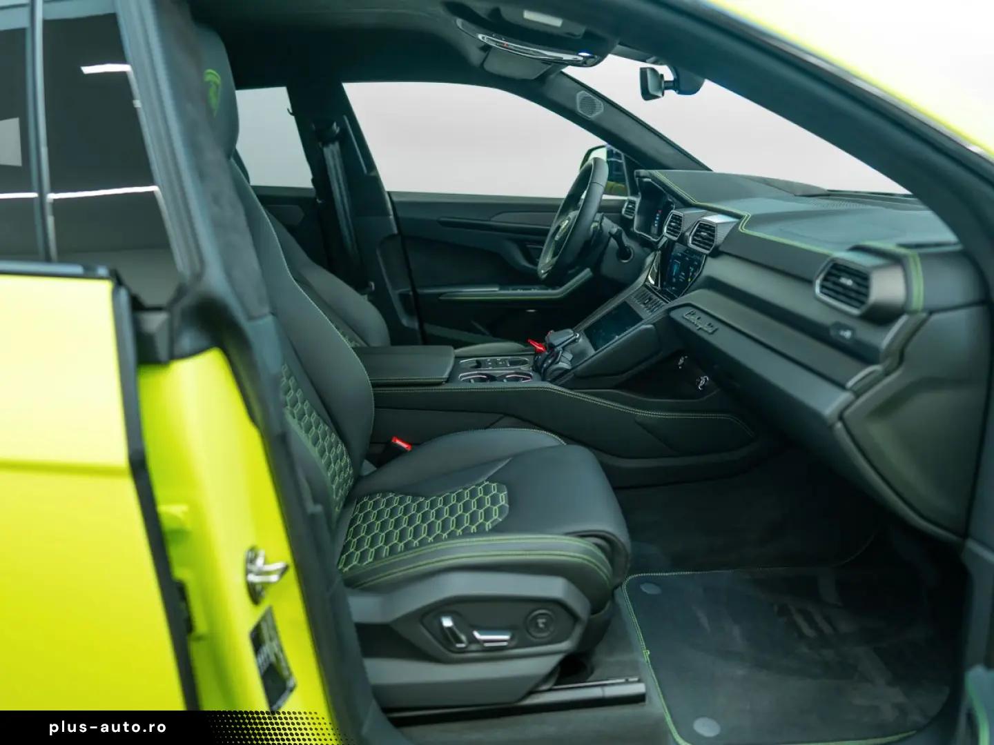 LAMBORGHINI Urus S   Akra   AdPerson.   Lamborghini Nürnberg