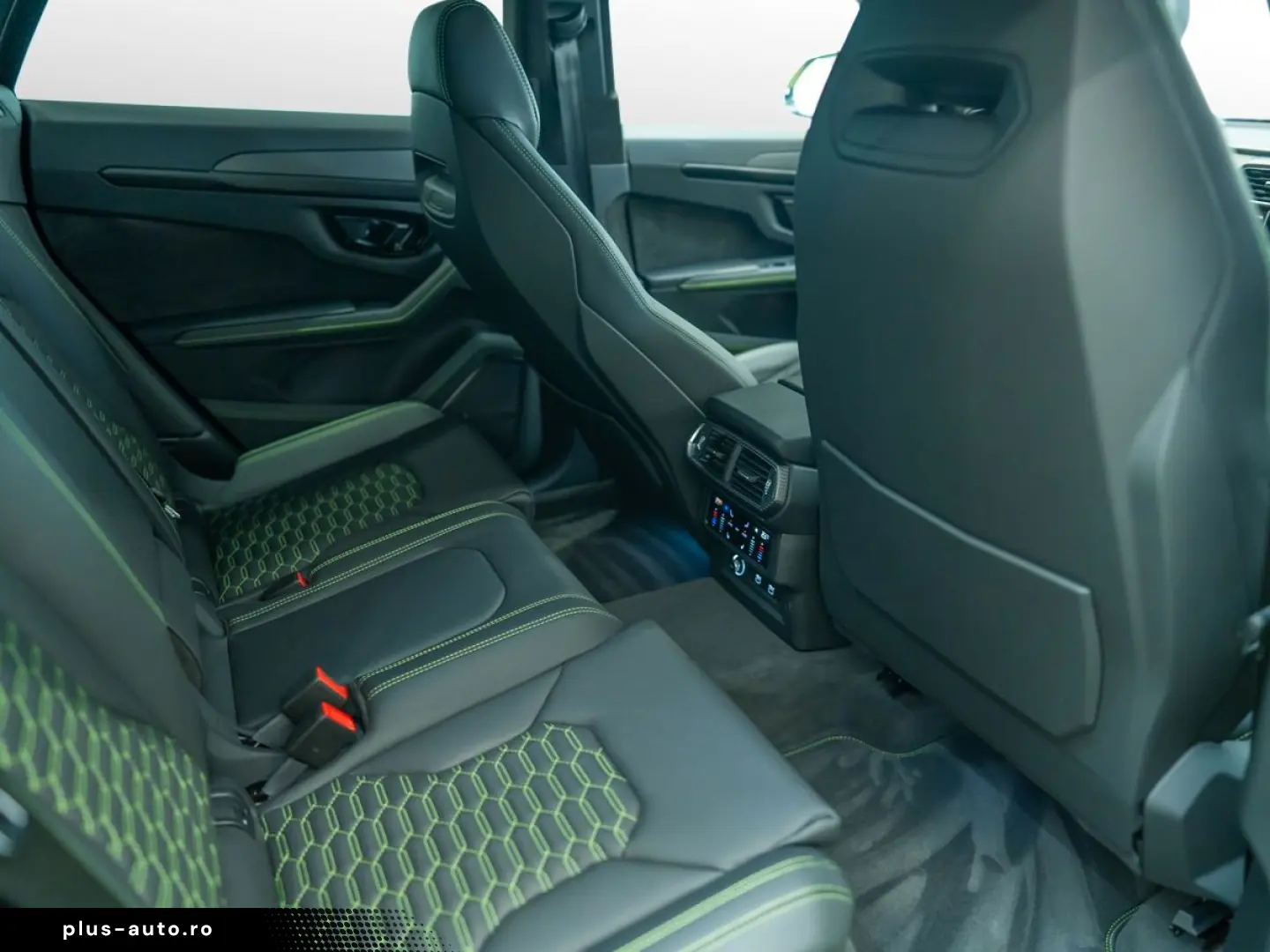 LAMBORGHINI Urus S   Akra   AdPerson.   Lamborghini Nürnberg