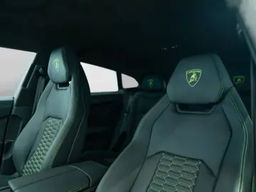 LAMBORGHINI Urus S   Akra   AdPerson.   Lamborghini Nürnberg