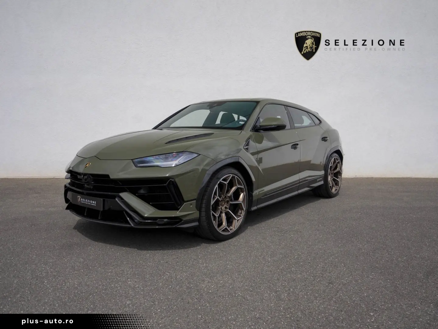 LAMBORGHINI Urus Performante