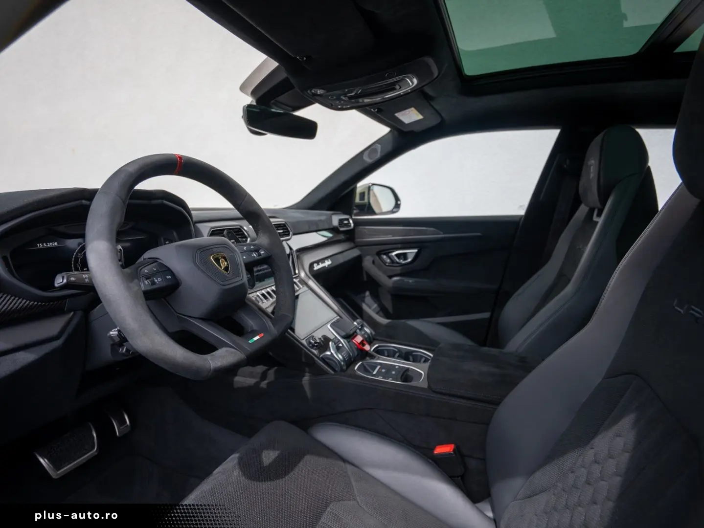 LAMBORGHINI Urus Performante
