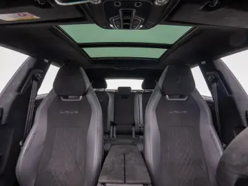 LAMBORGHINI Urus Performante