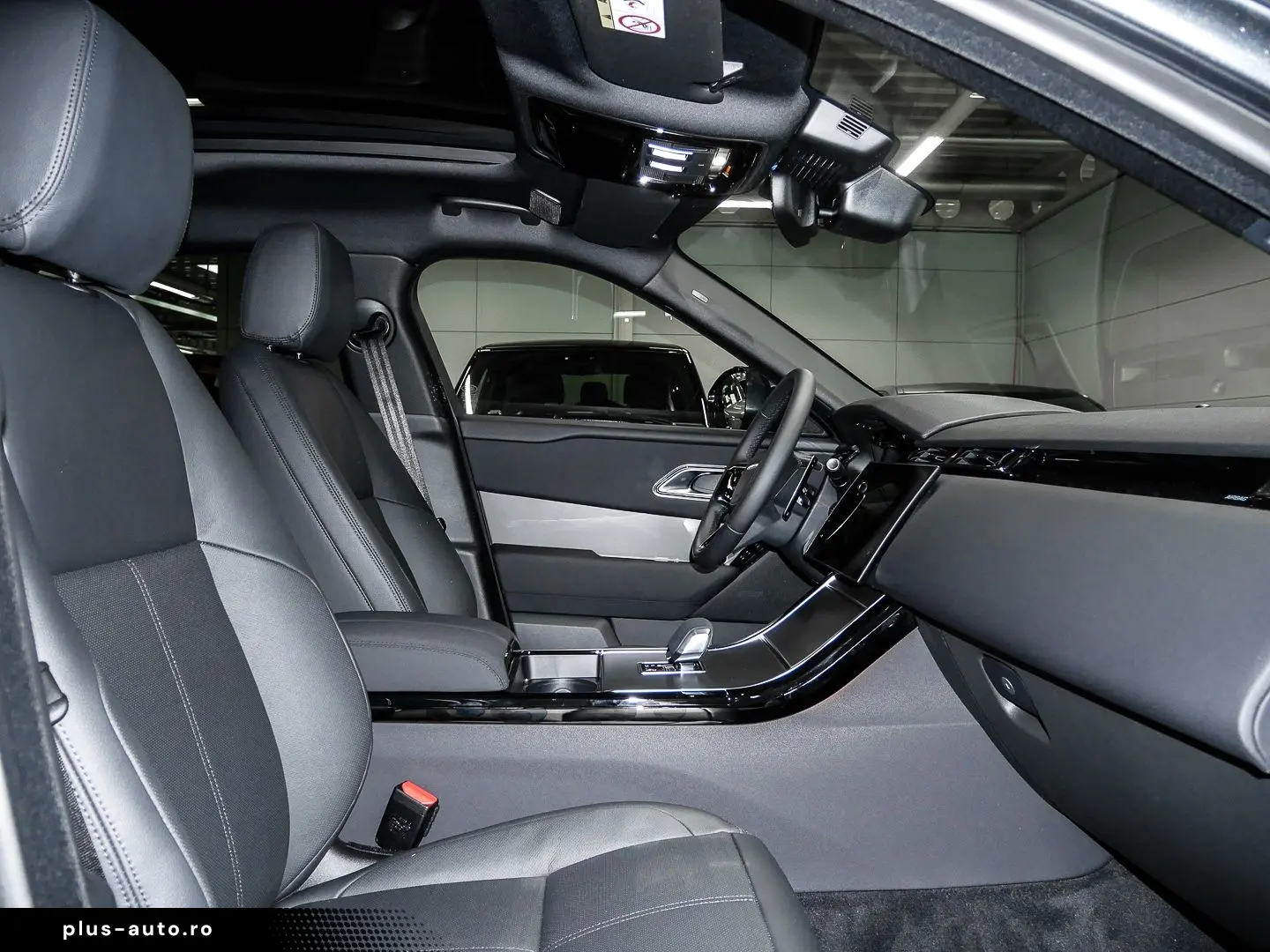 LAND ROVER Range Rover Velar Dynamic SE D300 HUD Panorama L