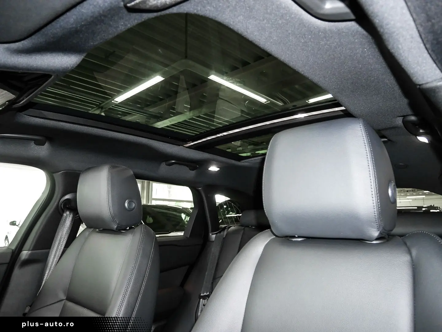 LAND ROVER Range Rover Velar Dynamic SE D300 HUD Panorama L