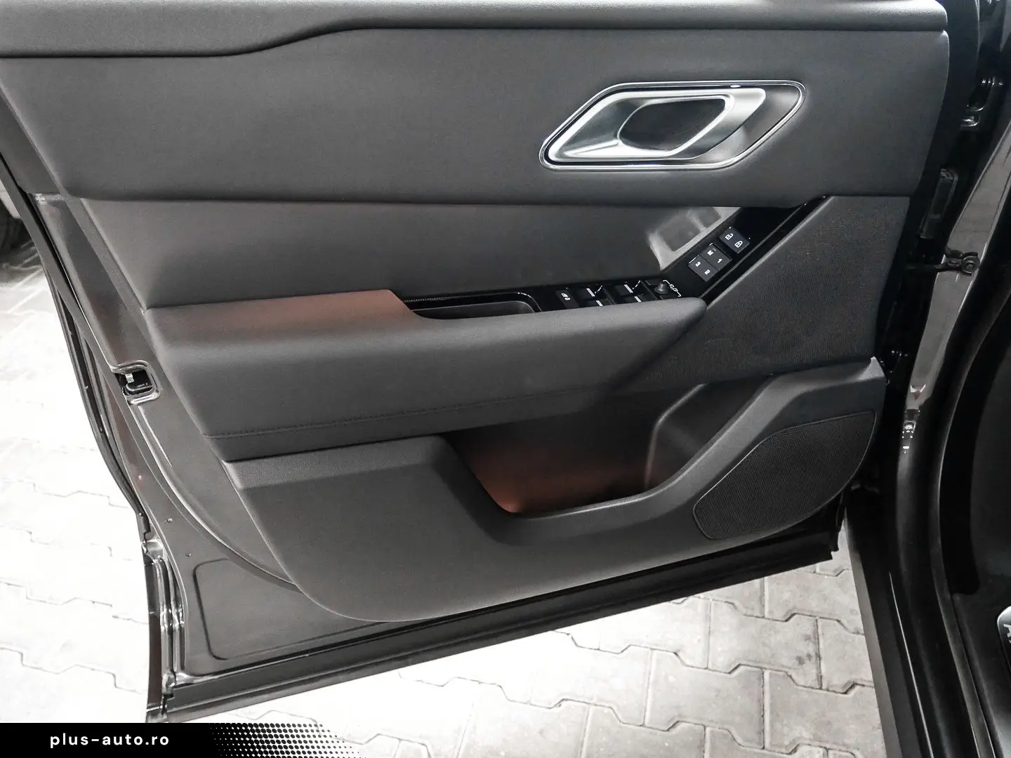 LAND ROVER Range Rover Velar Dynamic SE D300 HUD Panorama L