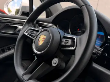 PORSCHE Macan 1.Hand 21   Chrono Lenkradheizbar Kamera