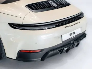 Porsche 992 911 Carrera 4 GTS Cabrio Burmester