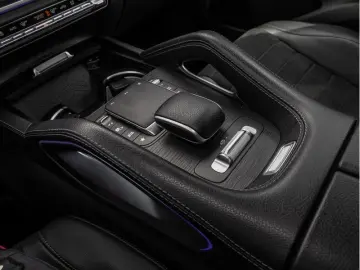 MERCEDES-BENZ GLE 300 d 4M AMG-Sport Pano Burm AHK M…