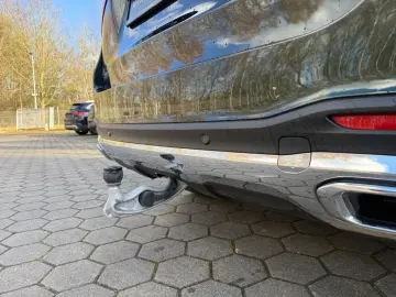 MERCEDES-BENZ GLE 300 d 4M AMG PANO AHK AIRMATIC HUD…