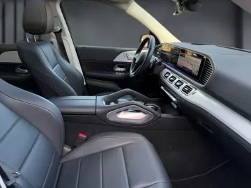 MERCEDES-BENZ GLE 300 d 4M AMG PANO AHK AIRMATIC HUD…
