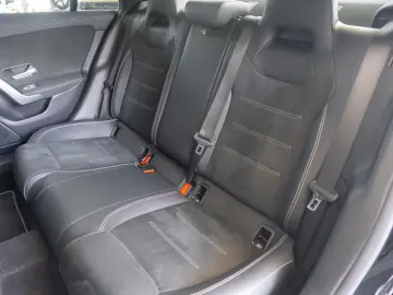 Mercedes-Benz C-Class 250e