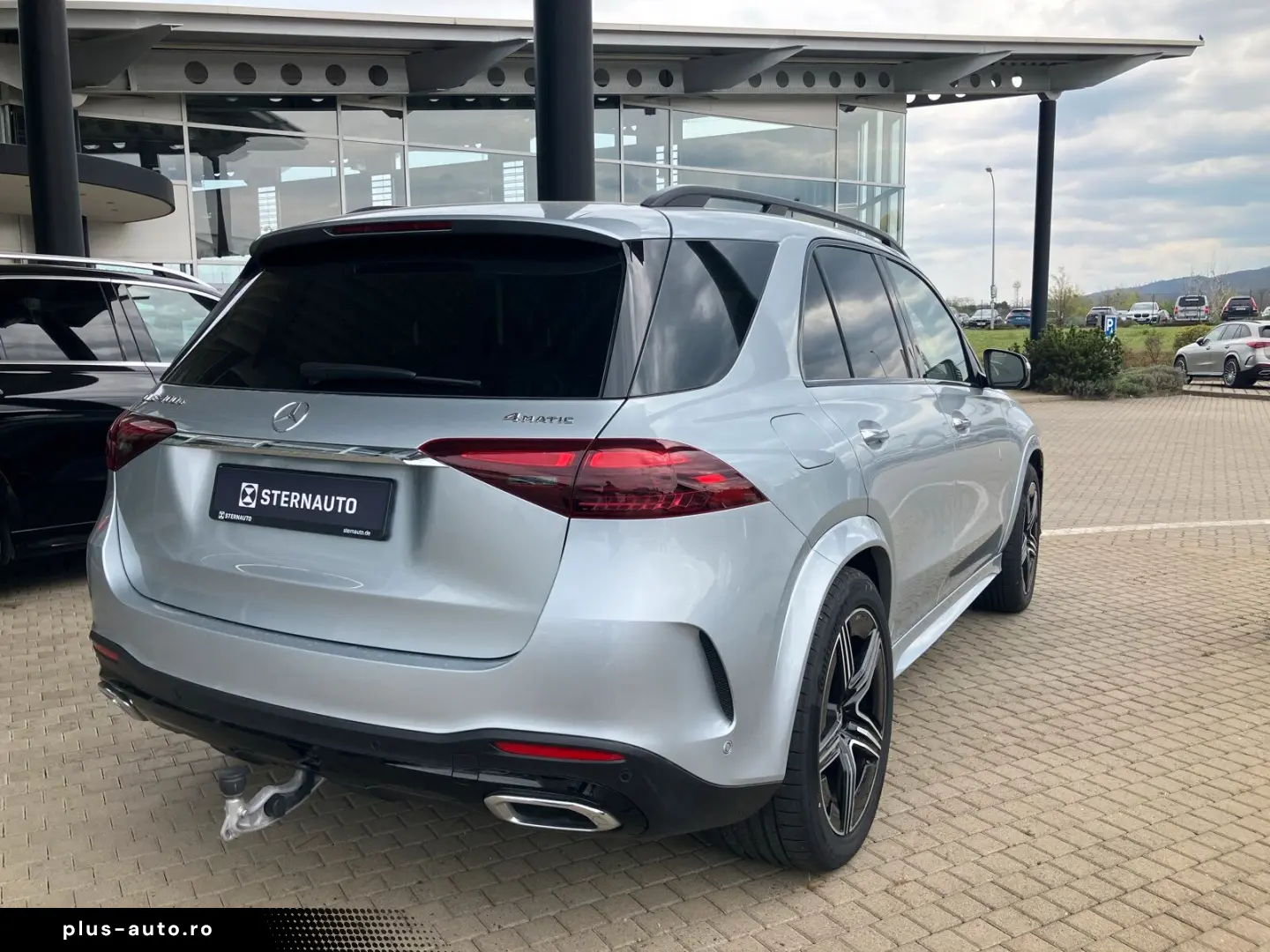 MERCEDES-BENZ GLE 400 e 4M AMG PanoD Distro AHK Nightp Sound