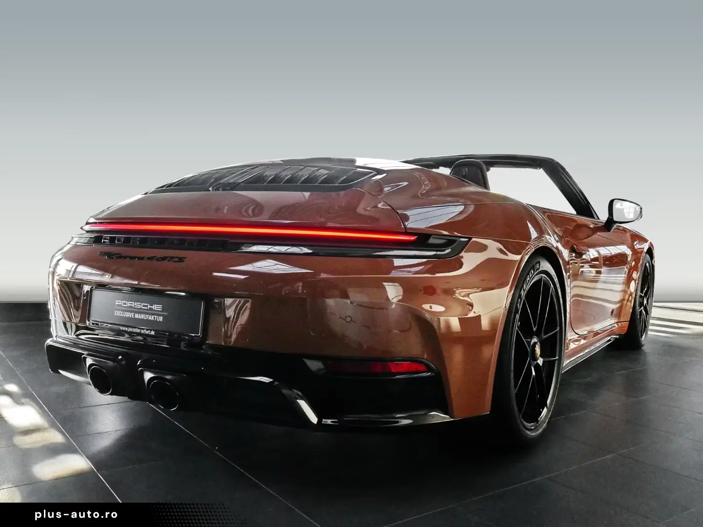 Porsche 911 992 Carrera 4 GTS Cabriolet PTS