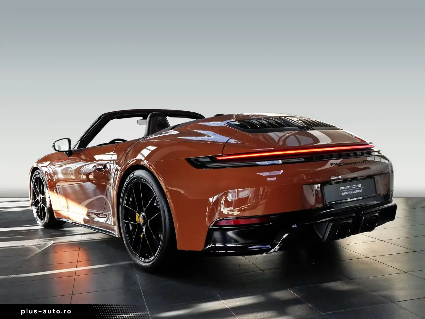 Porsche 911 992 Carrera 4 GTS Cabriolet PTS
