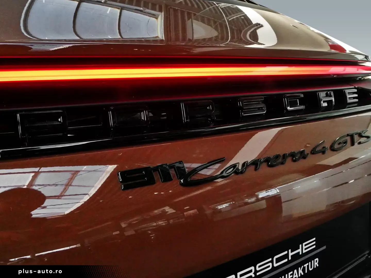 Porsche 911 992 Carrera 4 GTS Cabriolet PTS