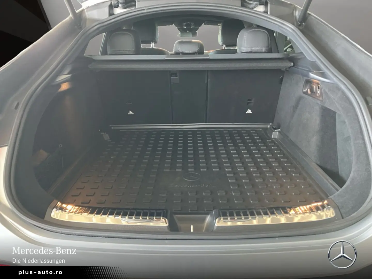 MERCEDES-BENZ GLE450d 4M Cp AMG Adva  Pano Mbeam AHK 360