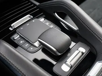 MERCEDES-BENZ GLE 450 d 4M AMG Sport Advanced  NIGHT…