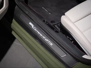 Porsche 992 911 Carrera 4 GTS Cabrio Natooliv