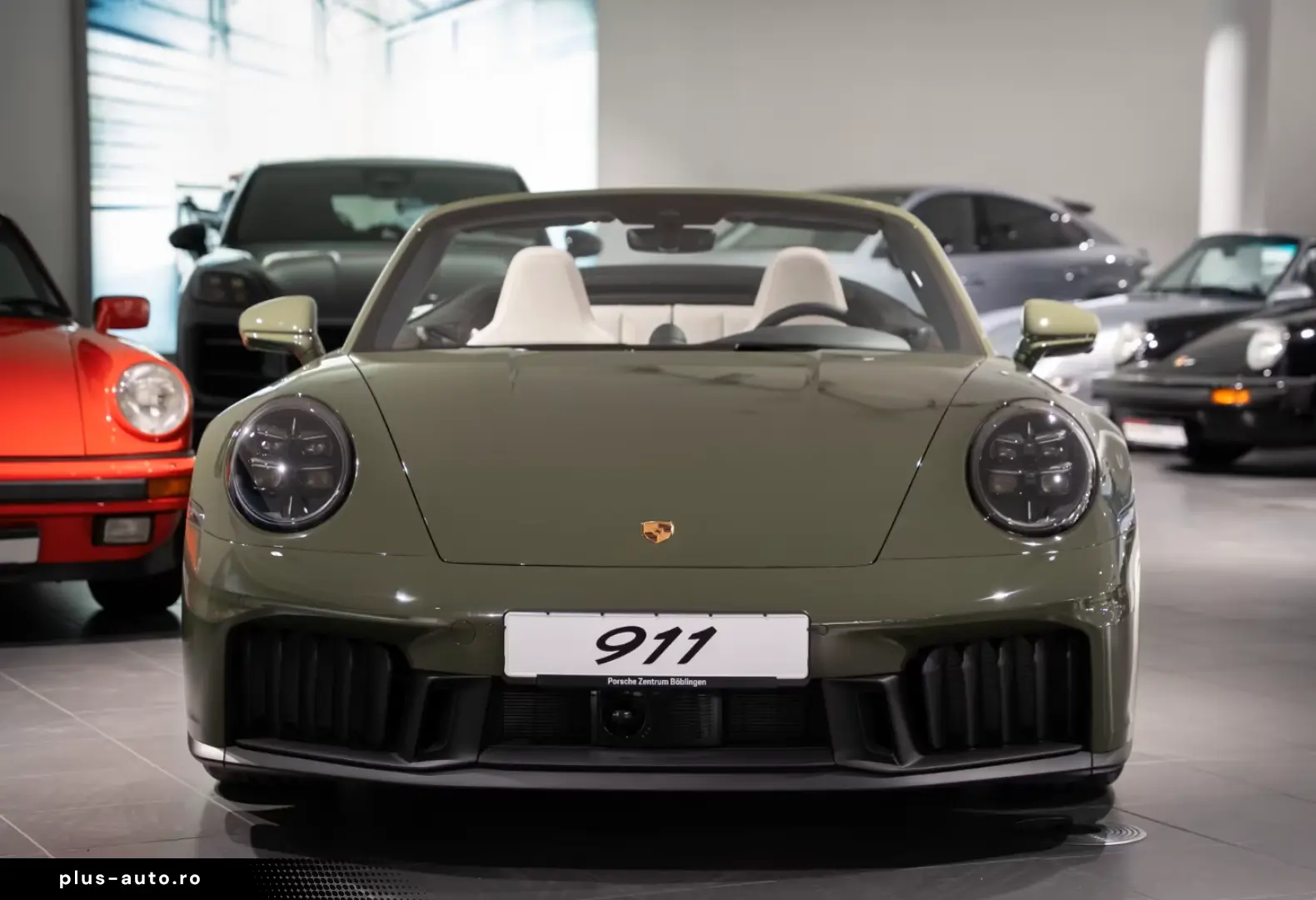 Porsche 992 911 Carrera 4 GTS Cabrio Natooliv