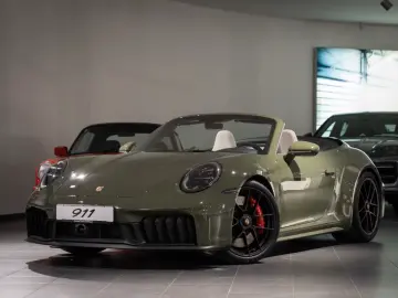 Porsche 992 911 Carrera 4 GTS Cabrio Natooliv
