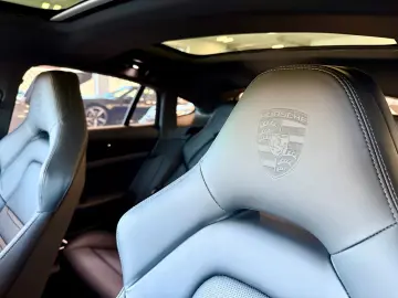 PORSCHE Panamera 4 E-Hybrid Platinum Edition HeadUp ACC