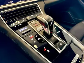 PORSCHE Panamera 4 E-Hybrid Platinum Edition HeadUp ACC